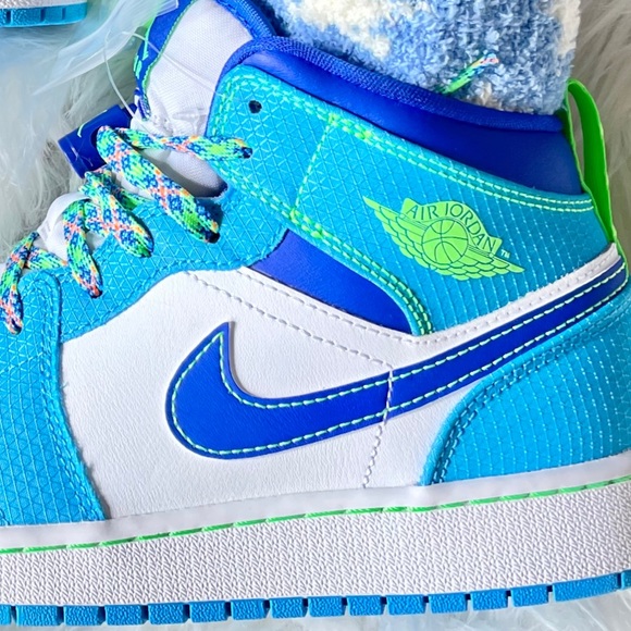 Nike Air Jordan 1 Mid SE Sprite Blue Women’s 6.5 New Y5 - Picture 6 of 16